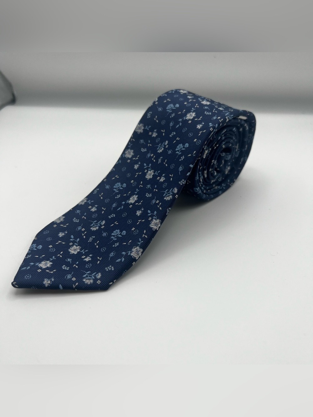 Goodfellow & Co Navy Blue Floral Tie